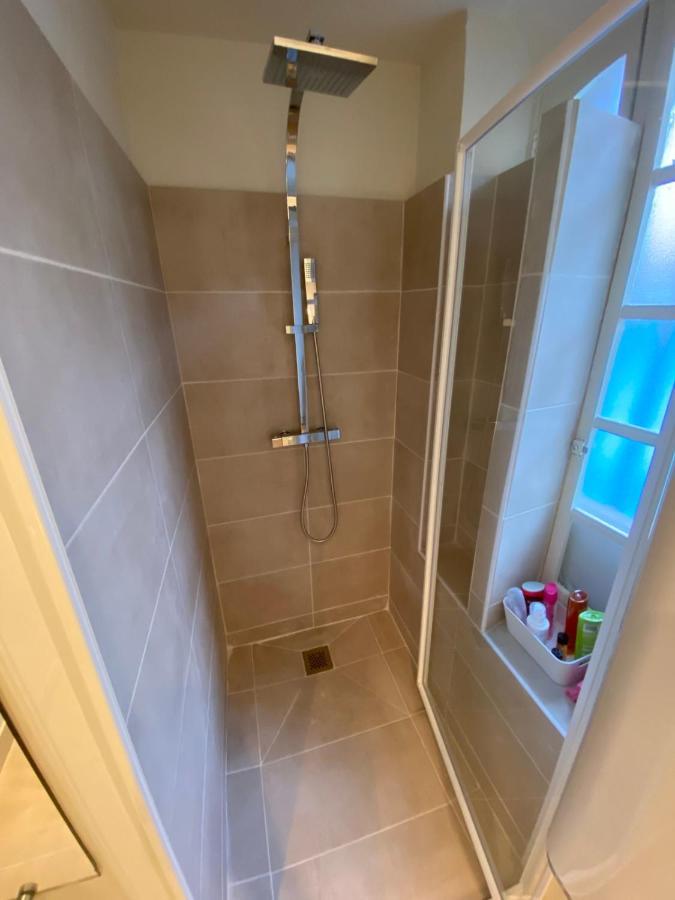 C054-Bel Appartement Lumineux Au Coeur Du Suquet Cannes Exterior foto