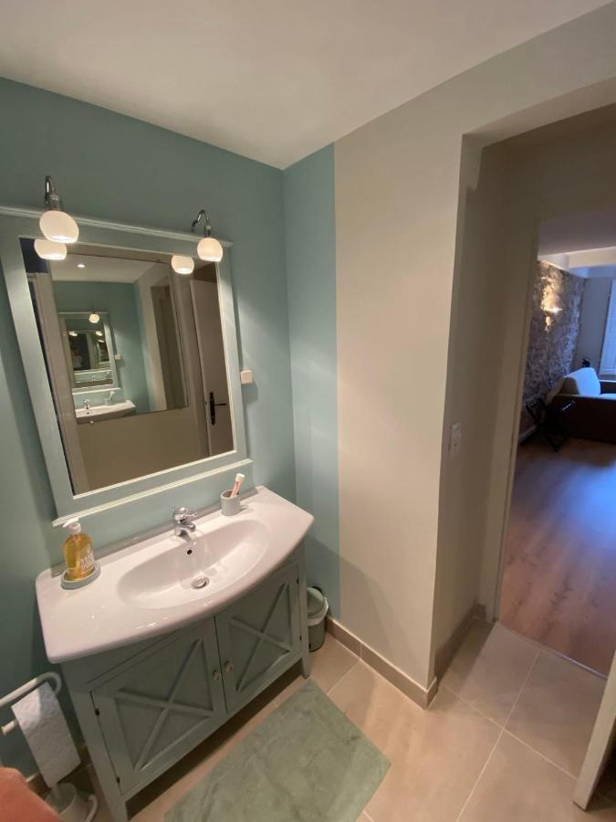C054-Bel Appartement Lumineux Au Coeur Du Suquet Cannes Exterior foto